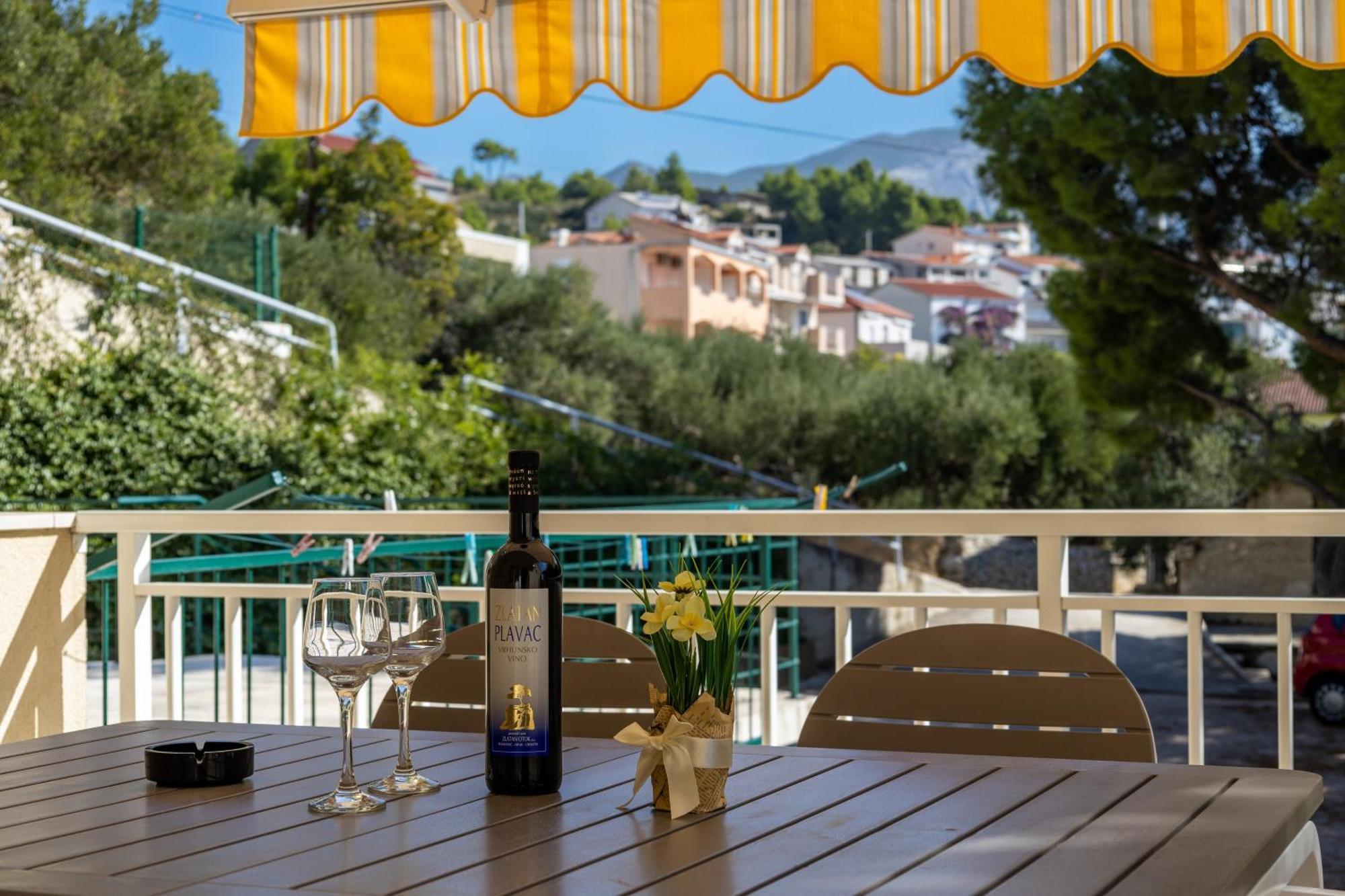 Apartments By The Sea Duce, Omis - 946 المظهر الخارجي الصورة