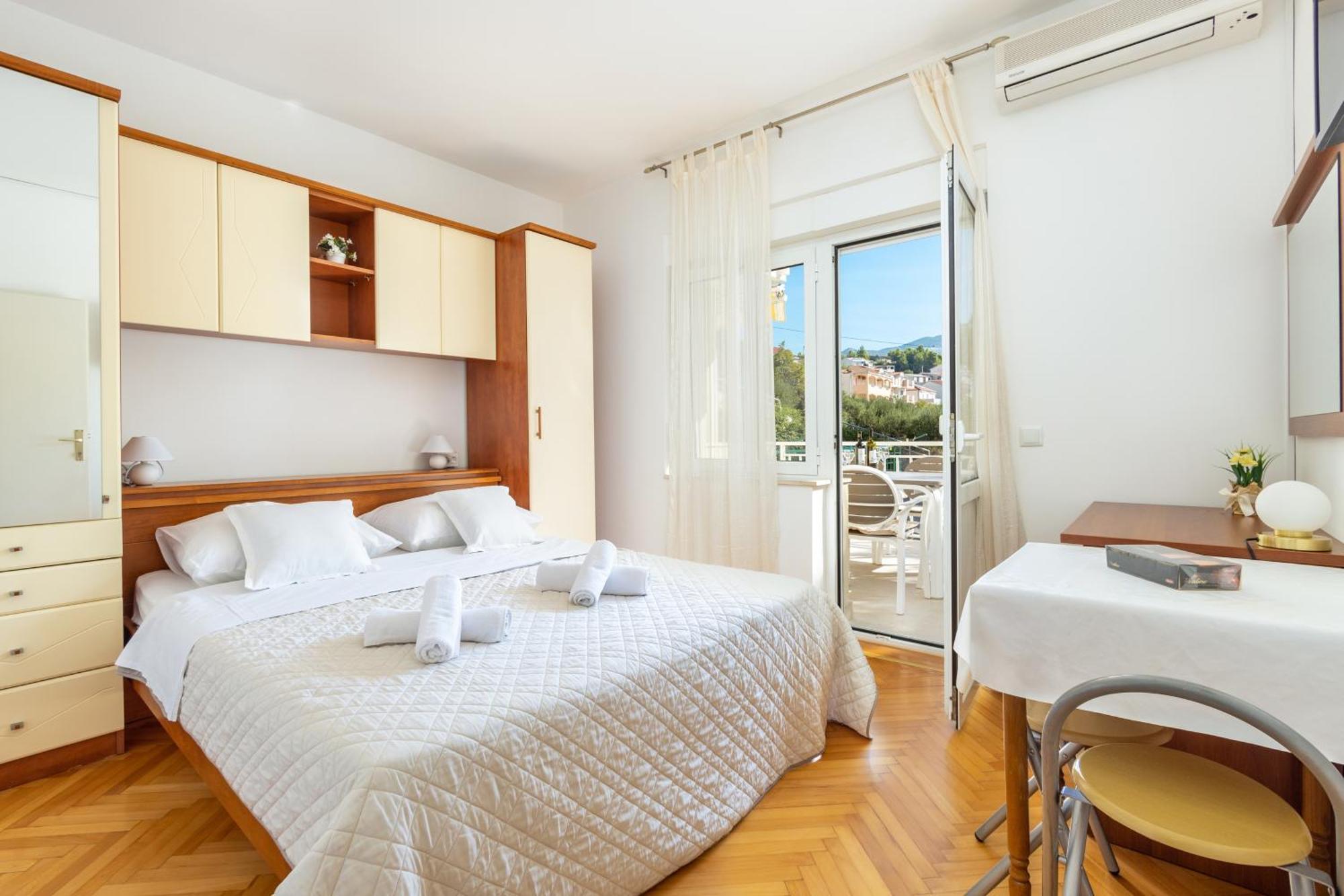 Apartments By The Sea Duce, Omis - 946 المظهر الخارجي الصورة