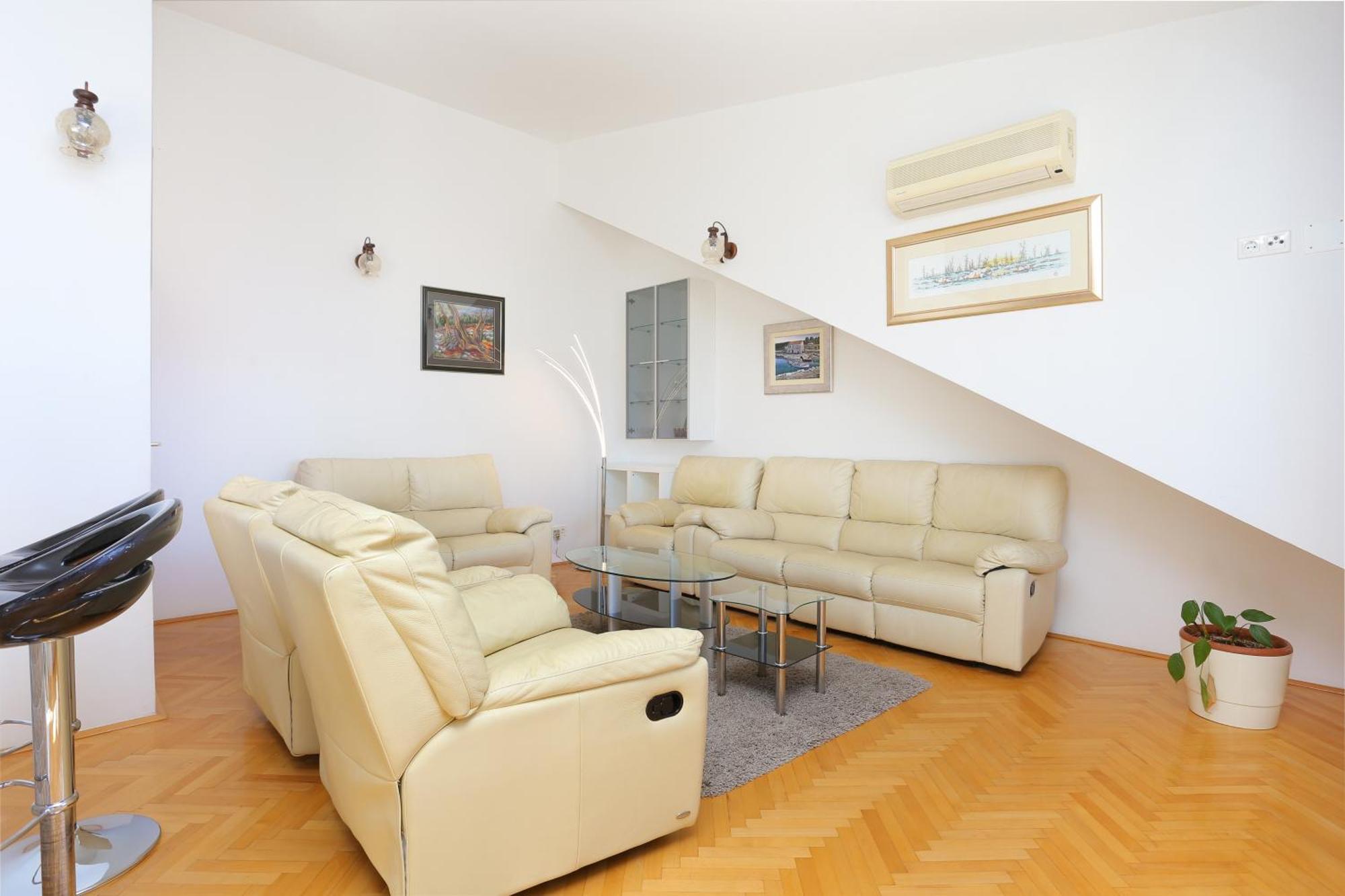 Apartments By The Sea Duce, Omis - 946 الغرفة الصورة